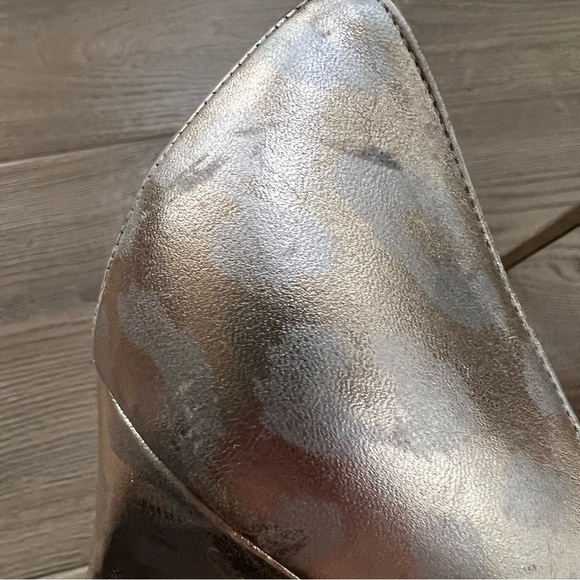 Manolo Blahnik metallic leopard d’orsay pump - Picture 6 of 10